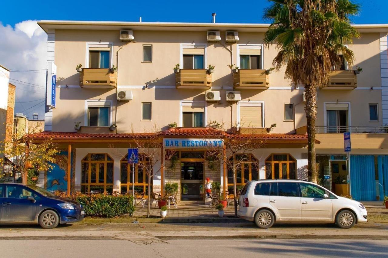 Hotel 4 Stinet Vlorë Esterno foto