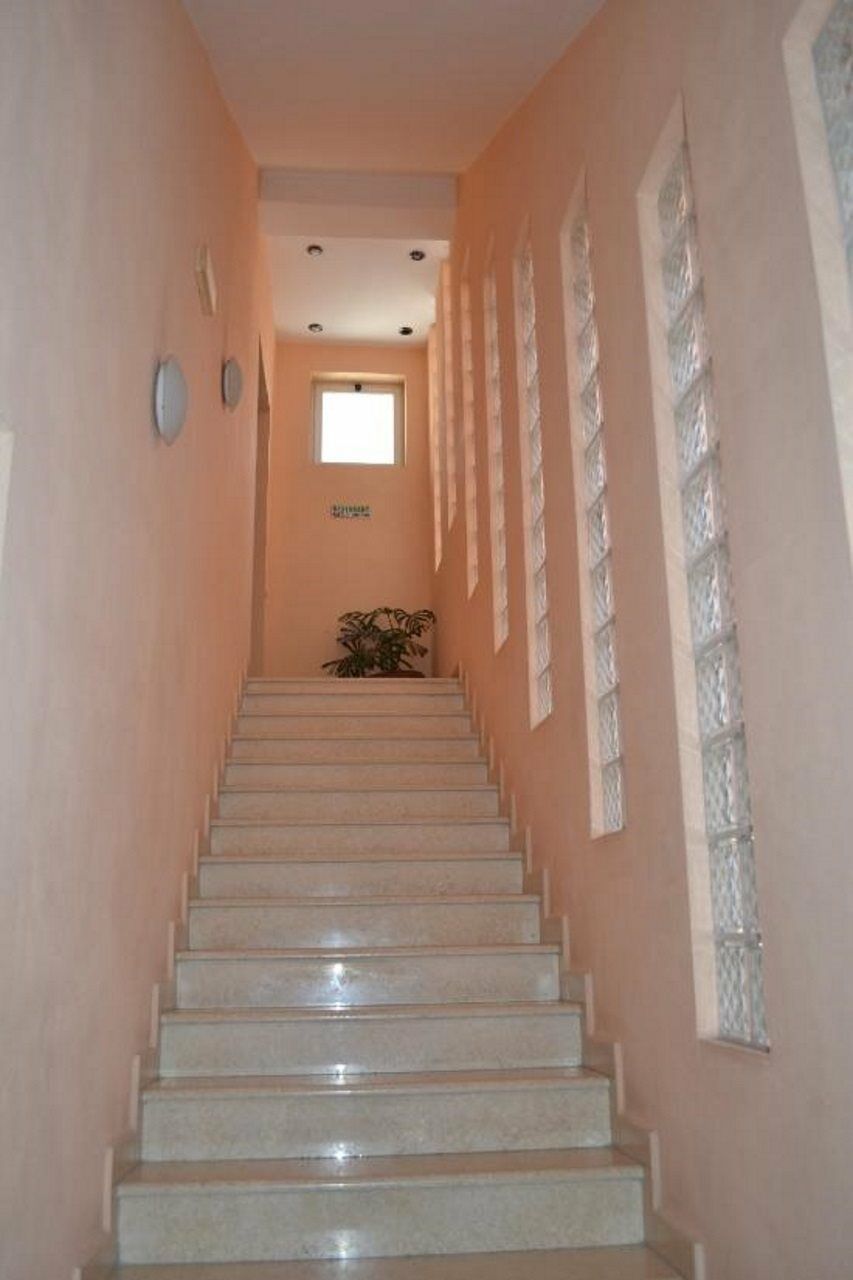 Hotel 4 Stinet Vlorë Esterno foto