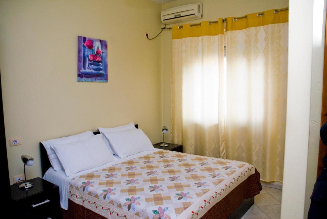 Hotel 4 Stinet Vlorë Esterno foto